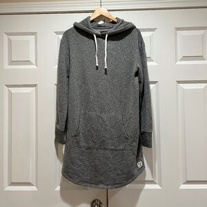 Genuine Roots Cabin Oversized sweatshirt dress